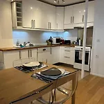 Grand Confort 4 Personnes Montmartre Daire
